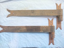 Vecchi Cardini In Acciaio Per Balconi