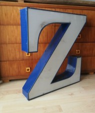 grande lettera "Z" da vecchia insegna Neon vintage plexiglass   (+- 65x60 cm)