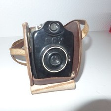 Old Boy Camera Box 50s IN