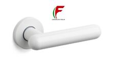 COPPIA MANIGLIA X PORTA OLIVARI MOD. BOMA NYLON PLASTICA BIANCA COMPLETA DI VITI