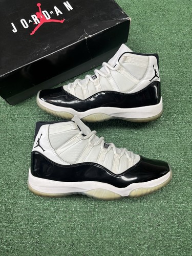 Taglia jordan 11 - 10,