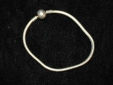 Pandora 7.75" Moments Iconic