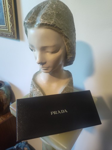 Scatola vuota per - , occhiali