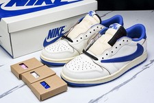 DM7866-104 AJ 1 Retro Low OG SP Frammento x Travis Scott Sail Blu Militare
