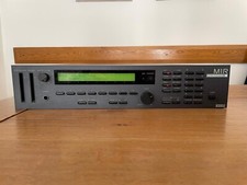 KORG MUSIC WORKSTATION M1R
