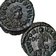 ARCADIO. VITTORIA con corona