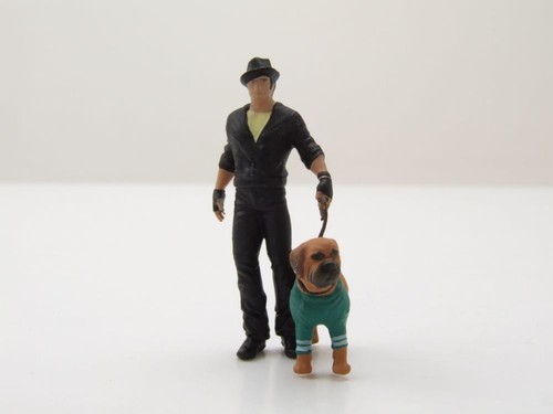 Personaggio rocky con cane - personaggio,