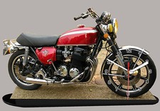 MOTO, HONDA 750 OVEN, ON