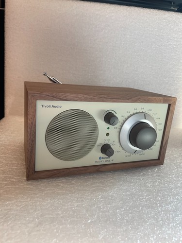 Tivoli model one - tivoli, radio