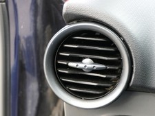 1X Seat Ibiza 6L Griglia Di