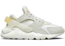 DX8952-001 Nike Air Huarache