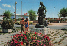 06814) CARTOLINA CERVIA PIAZZALE GRAZIA DELEDDA BAGNO ANITA ANIMATA VIAGGIATA