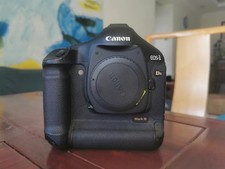 Canon EOS 1Ds Mark III 21.1 MP