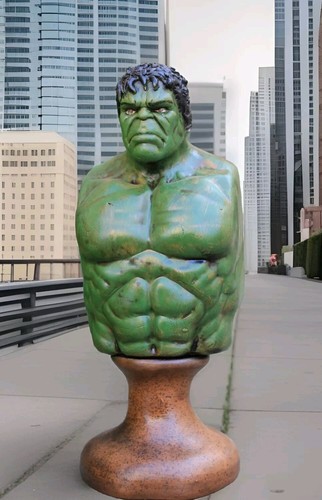 Mezzo busto hulk verde 18cm - busto,