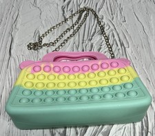 Borsa a mano pop-it pastello