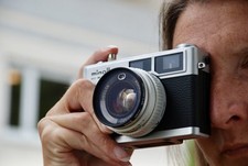 MINOLTA HI-MATIC E fotocamera mirino 1,7 40 mm ROKKOR-QF fotocamera vintage