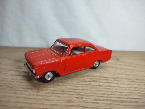 Politoys opel kadett coupe red - opel,