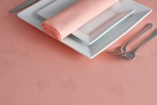 Tovaglioli e tovaglie rosa -