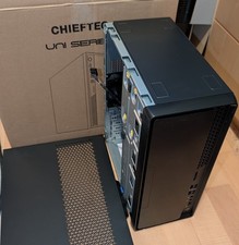 Case Chieftec BS-10B-300 con