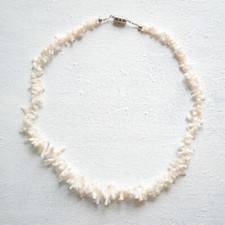 Collana corallo ramo bianco
