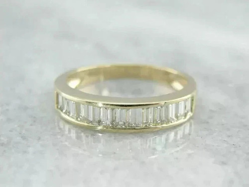 Anello mezza eternità con