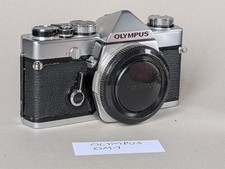 Olympus OM1 fotocamera reflex pellicola 35 mm analogica 