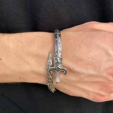 Bracciali a forma di spada