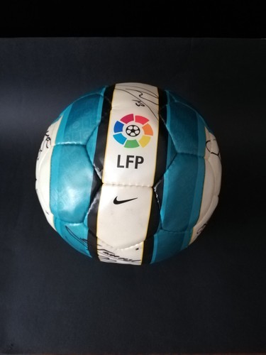 2007 signed ball madrid - signed,
