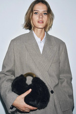 ZARA BORSA A MANO IN PELLICCIA