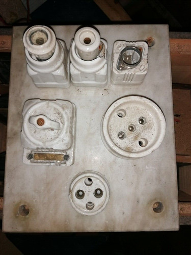 Quadretto marmo con prese - in,