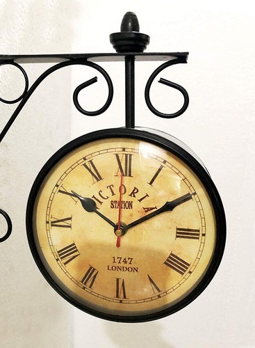 Orologio victoria station - victoria,