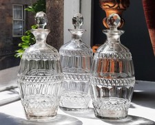Trio of Regency Anglo Irlandese Piombo Cristallo Taglio Barile Spirit Decanter C 1800+