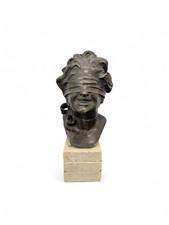 Scultura dea bendata