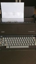 Macchina da scrivere Olivetti