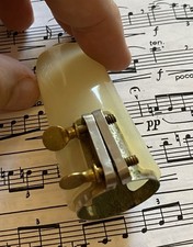 BRILHART RARE LIGATURE TRIPLE BAND AND CUP