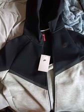 nike tech fleece