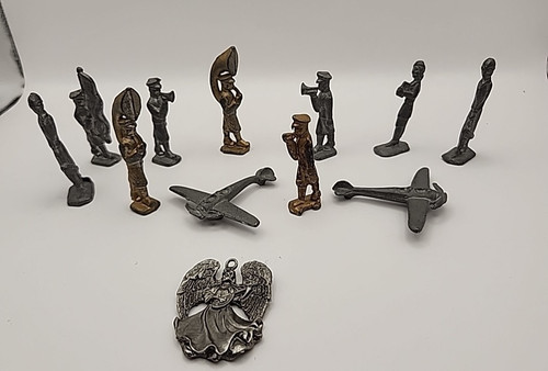 Lotto figurine oggetti - 12,