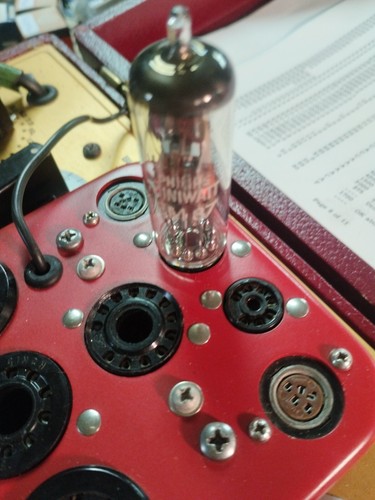 Philips em84 tube nos - ,