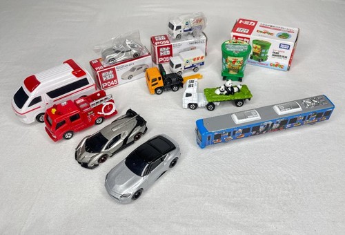 Tomica set auto - 11,