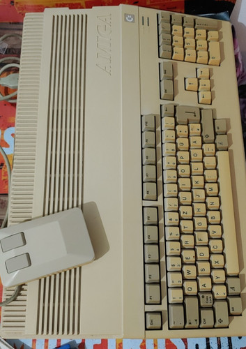 Computer commodore amiga - commodore,