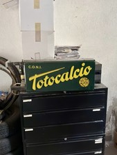 Insegna pubblicitaria luminosa