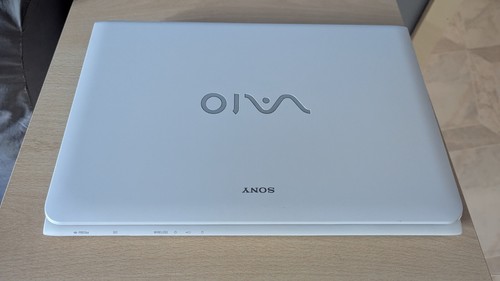 Sony vaio intel 8gb - i3, ssd