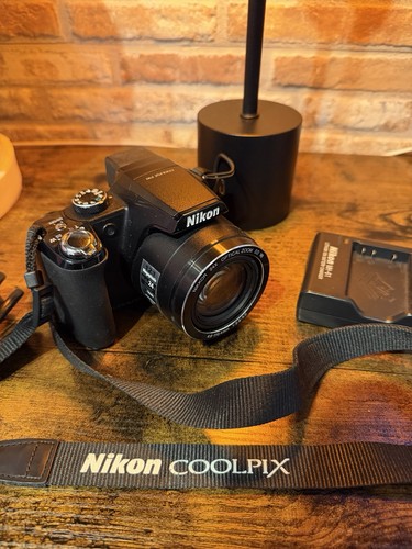 Fotocamera digitale nikon - fotocamera,
