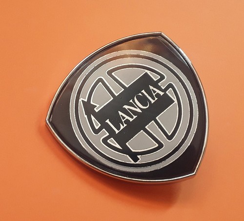 Fregio anteriore per - , lancia