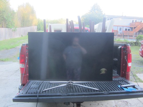 Samsung flat screen smart - screen, tv