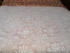 SPLENDIDO Copriletto Matrimoniale LAVORATO ALL'UNCINETTO A FILET, 100% cotone