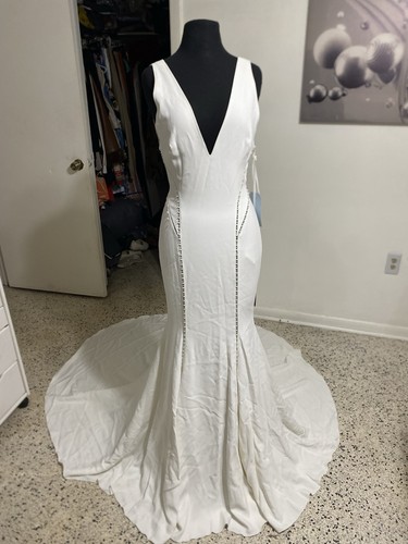 Pronovias crepe wedding dress - crepe,