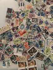 LOTTO IMPORTANTE DI FRANCOBOLLI MISTI ANNULLATI VARI TAGLI ED EPOCHE + DI 750 PZ