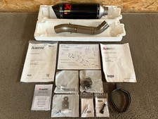Akrapovic scarico carbonio