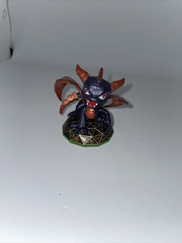Spyro the dragon - spyro, skylanders
